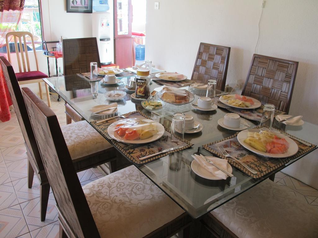 Zanboza Guesthouse 拉迪格岛 外观 照片