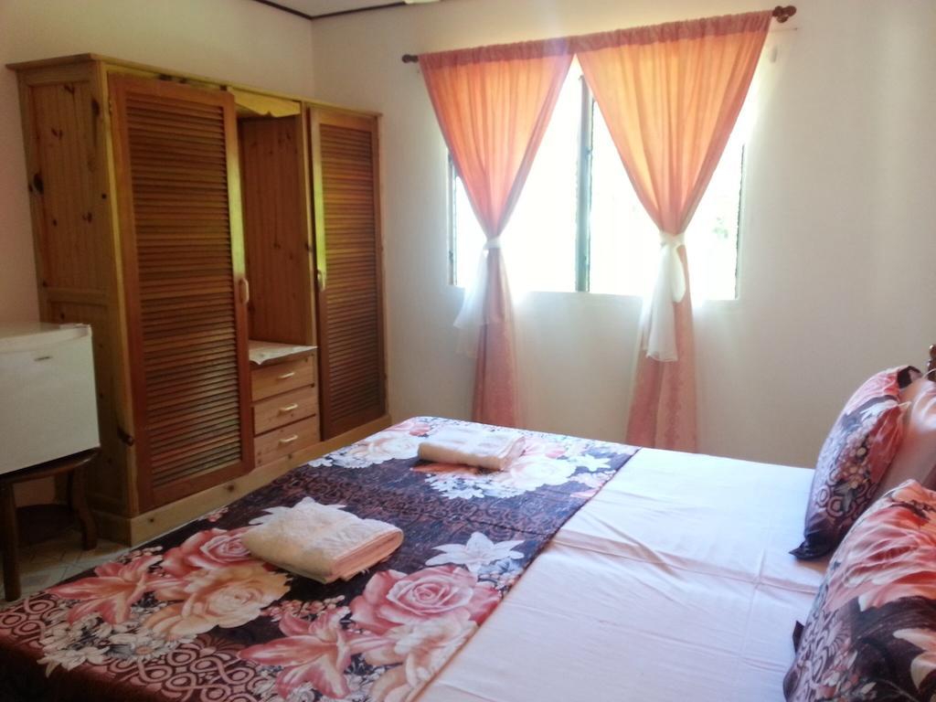 Zanboza Guesthouse 拉迪格岛 客房 照片
